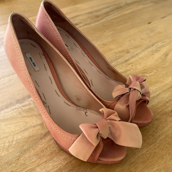 Miu Miu Peep-toe Bow Aged Pink Heels sz 39/ Us 8-8.5 ECU - Picture 3 of 16